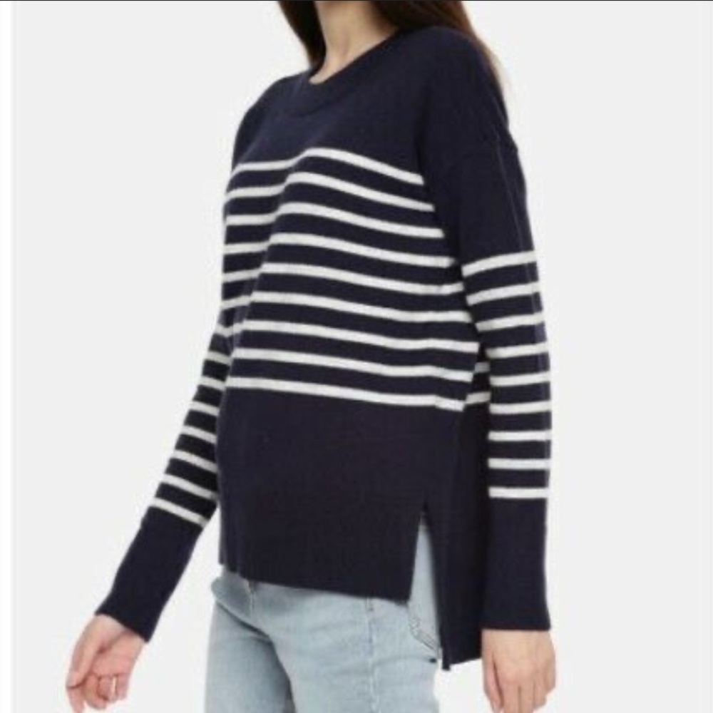 GAP Sweater